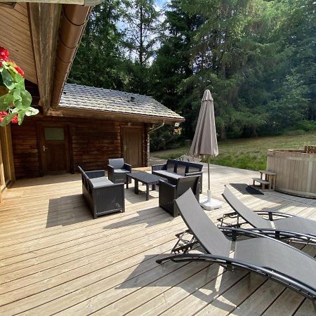 Le Fishing Lodge Chalet En Bois Avec Bain Nordique ラ・ブレス エクステリア 写真