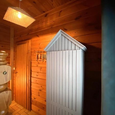 Le Fishing Lodge Chalet En Bois Avec Bain Nordique ラ・ブレス エクステリア 写真