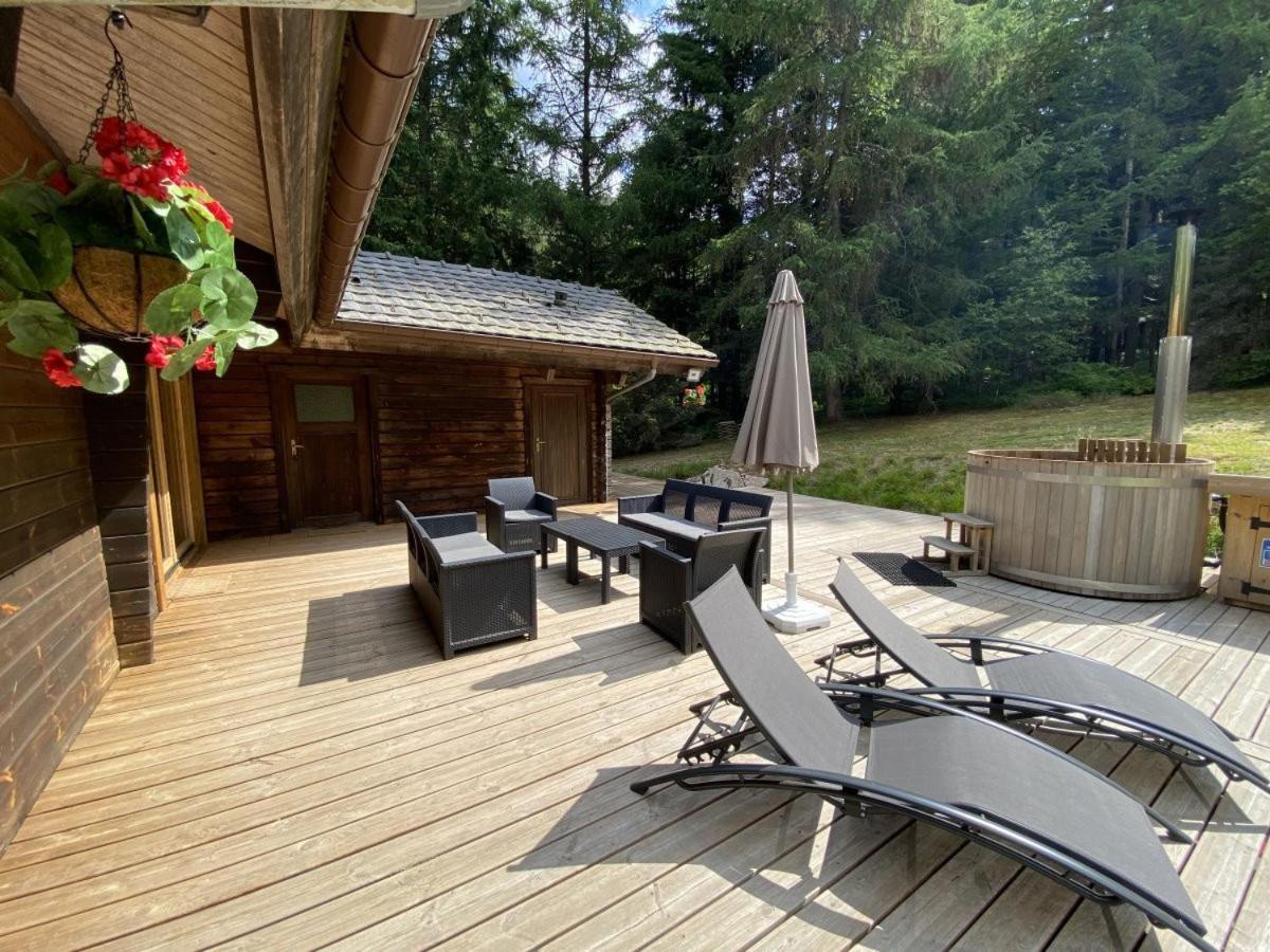 Le Fishing Lodge Chalet En Bois Avec Bain Nordique ラ・ブレス エクステリア 写真