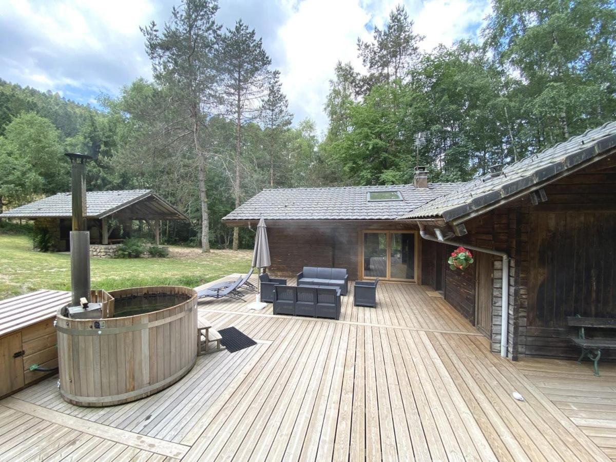 Le Fishing Lodge Chalet En Bois Avec Bain Nordique ラ・ブレス エクステリア 写真