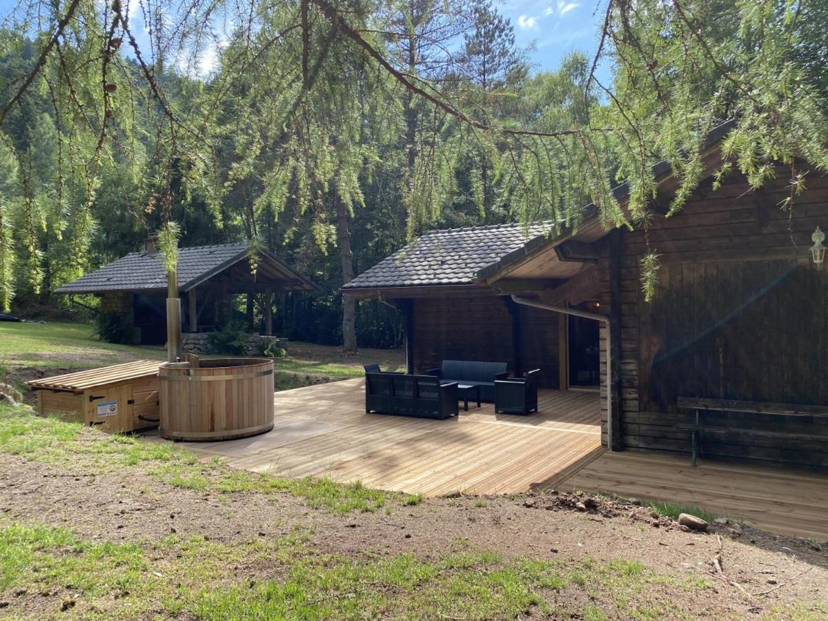 Le Fishing Lodge Chalet En Bois Avec Bain Nordique ラ・ブレス エクステリア 写真